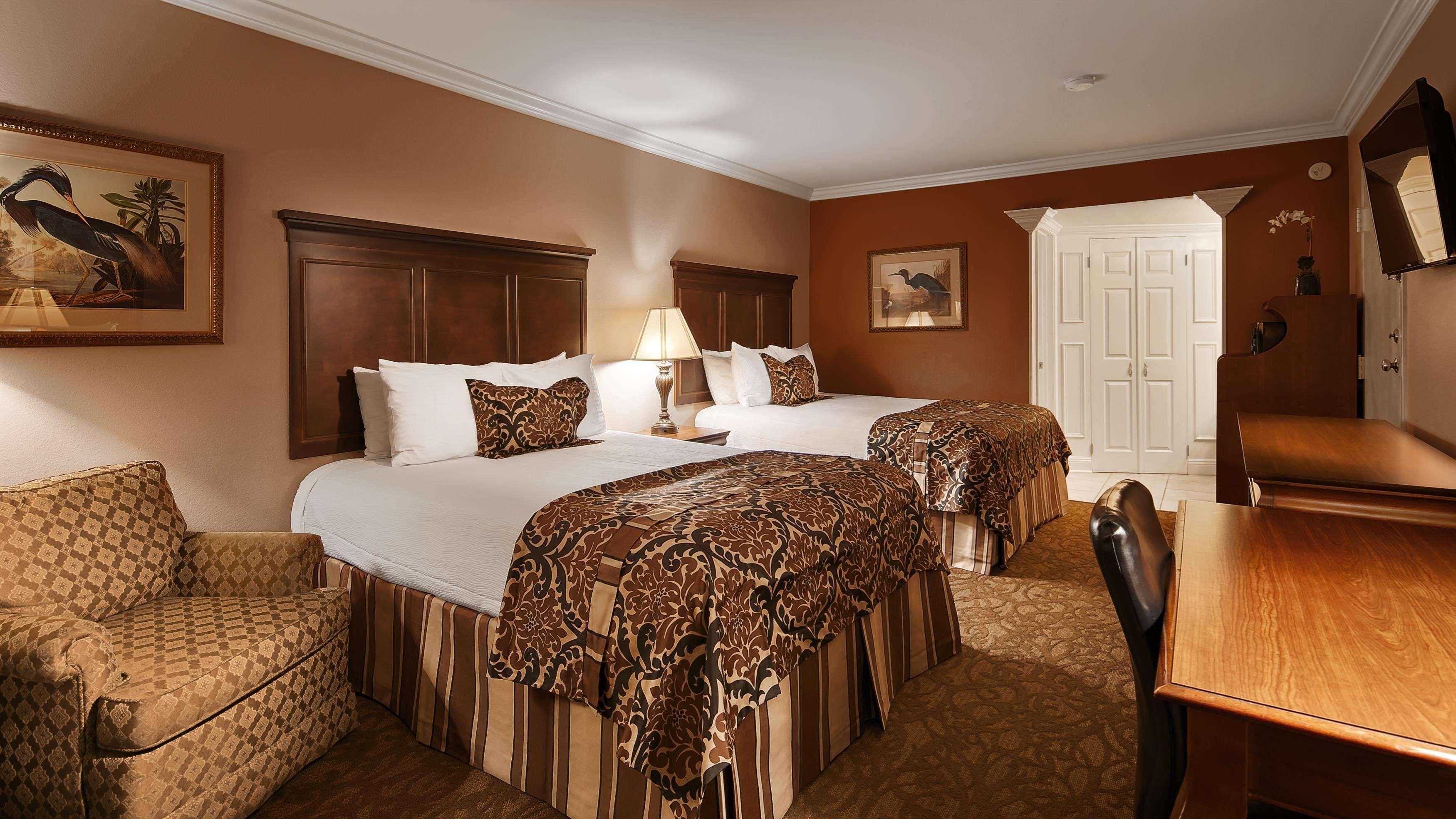 Best Western Plus Westbank Harvey Exterior photo