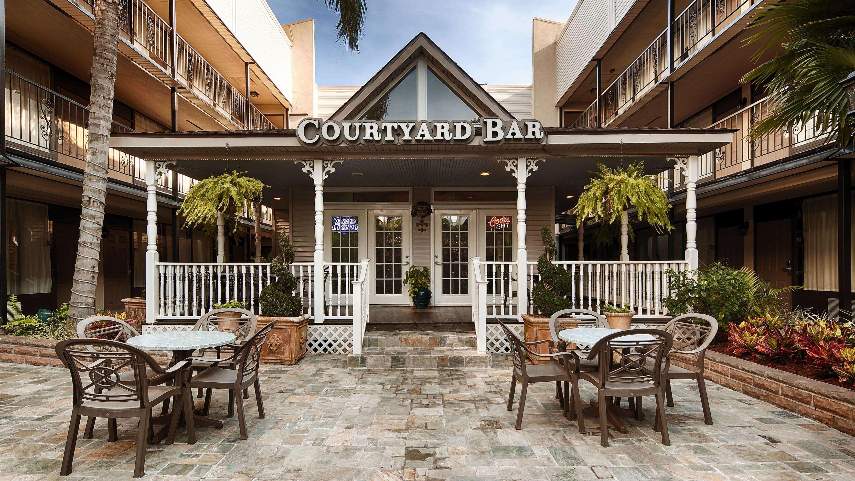 Best Western Plus Westbank Harvey Exterior photo